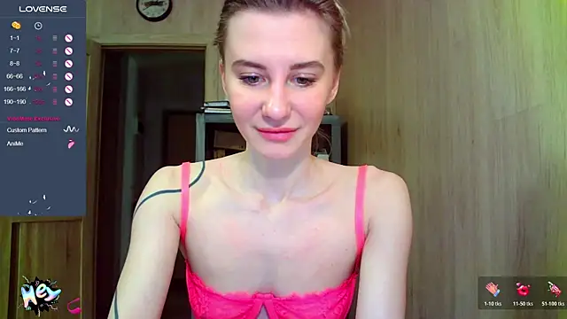 Caramel piegirl online show from 19, 10, 2025