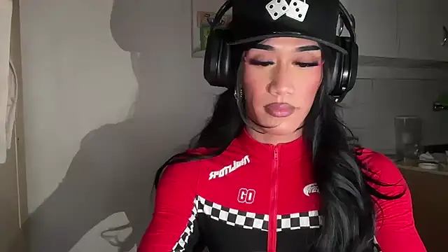 Snapshot of Ladyosa99 chatting on 8, 2, 2025 Ladyosa99 online show from 8, 2, 2025