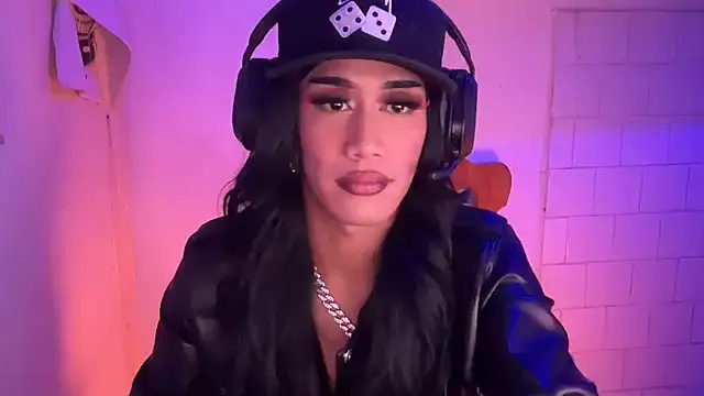 Snapshot of Ladyosa99 chatting on 8, 2, 2025 Ladyosa99 online show from 8, 2, 2025