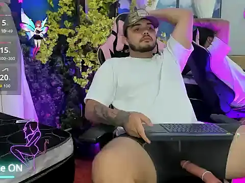 Snapshot of donatovolga chatting on 10, 11, 2025 donatovolga online show from 10, 11, 2025