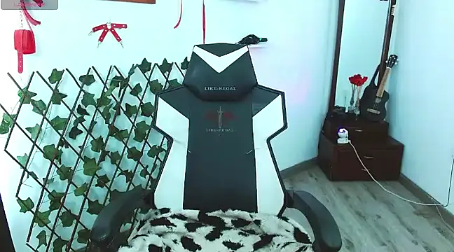 imcleo xoxo online show from 25, 2, 2025