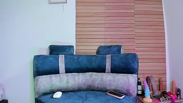 Abbiee 8 online show from 5, 11, 2025