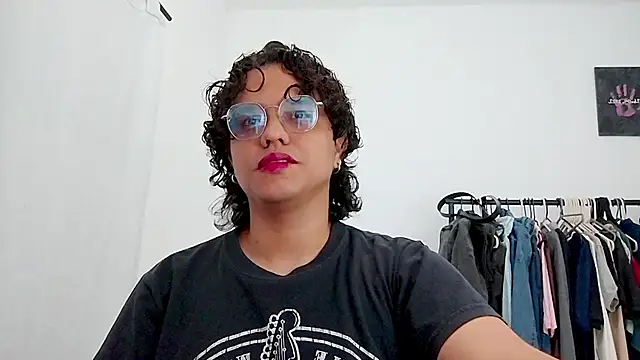 Snapshot of Diane_blossom chatting on 4, 3, 2026 Diane blossom online show from 4, 3, 2026