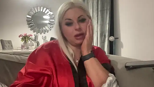 Snapshot of GemaJBusty chatting on 14, 2, 2025 GemaJBusty online show from 14, 2, 2025