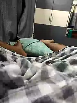 Tamil small cock online show from 17, 2, 2026