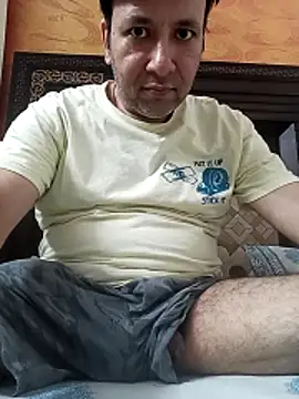 innocentboy1987 online show from 17, 5, 2026
