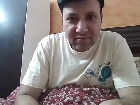 innocentboy1987 online show from 24, 4, 2026