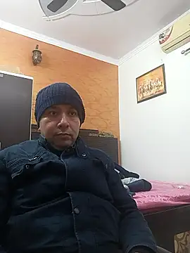 innocentboy1987 online show from 13, 1, 2026