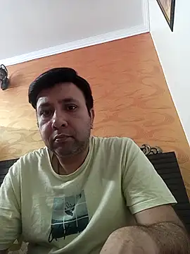 innocentboy1987 online show from 10, 3, 2026