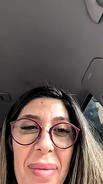 Snapshot of risky_emma_perfect02 chatting on 2, 3, 2025 risky emma perfect02 online show from 2, 3, 2025