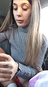 Snapshot of risky_emma_perfect02 chatting on 12, 2, 2025 risky emma perfect02 online show from 12, 2, 2025