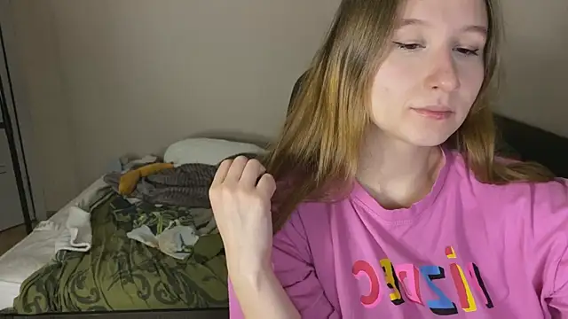 Sabrinaanddaniel online show from 13, 11, 2025