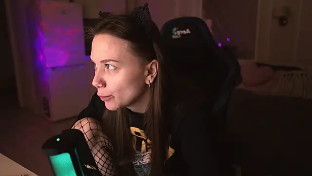 alexa feels  online show from 15, 3, 2025