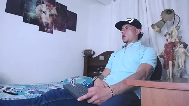 Bull Xvi online show from 17, 11, 2025