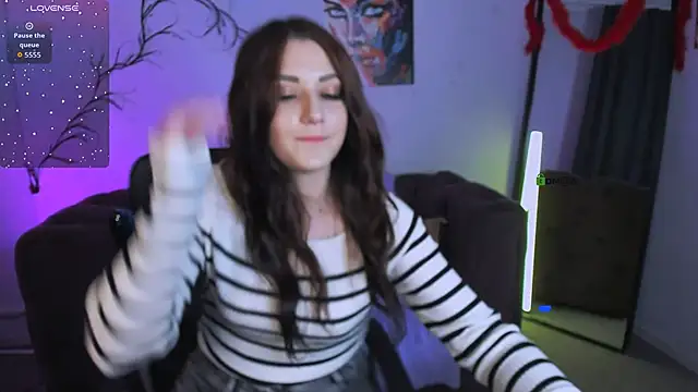 catherine kitty online show from 11, 11, 2025