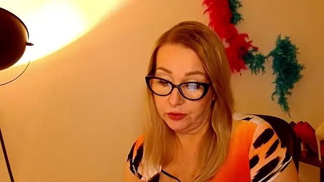 leaxSTAR online show from 18, 3, 2025