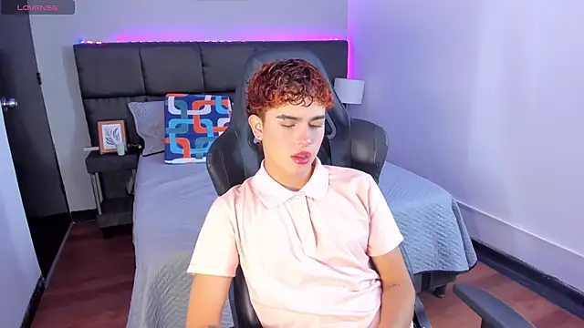 Aiiden 15 online show from 15, 12, 2025