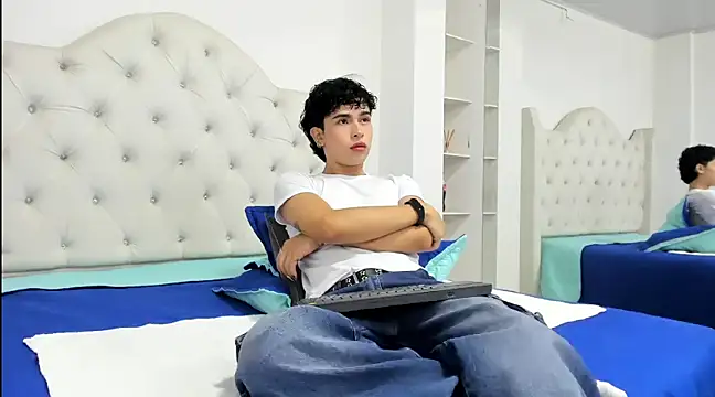 Aiiden 15 online show from 27, 2, 2025