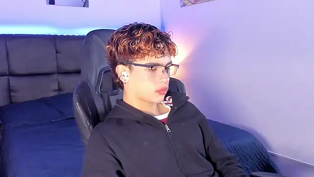 Aiiden 15 online show from 15, 10, 2025