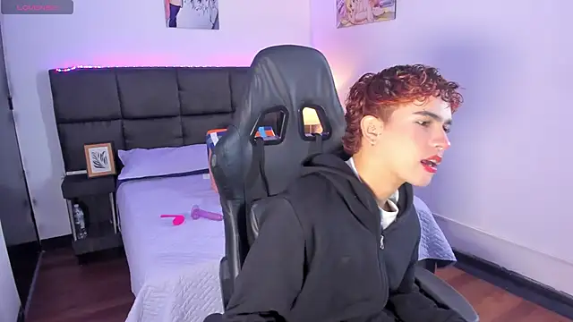 Aiiden 15 online show from 15, 11, 2025