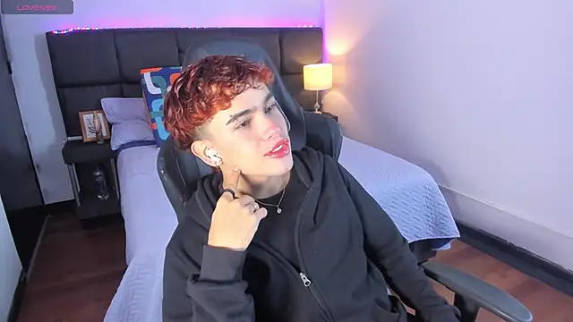 Aiiden 15 online show from 18, 11, 2025