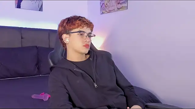 Aiiden 15 online show from 29, 9, 2025