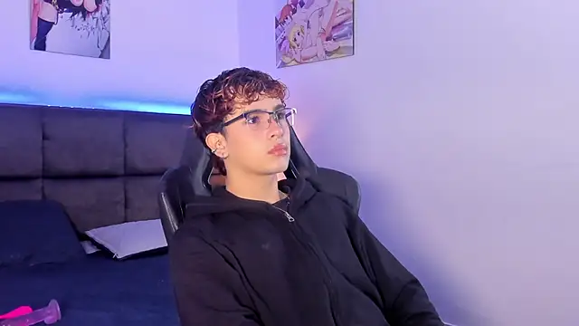 Aiiden 15 online show from 18, 10, 2025