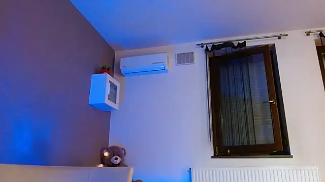 LittleMia 95 online show from 18, 3, 2025