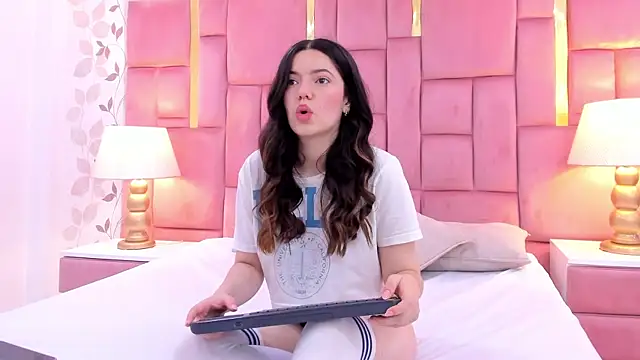 ArianaFranco online show from 7, 10, 2025