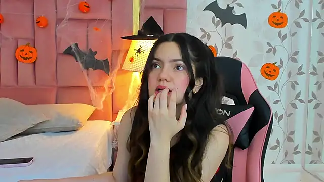 ArianaFranco online show from 27, 10, 2025