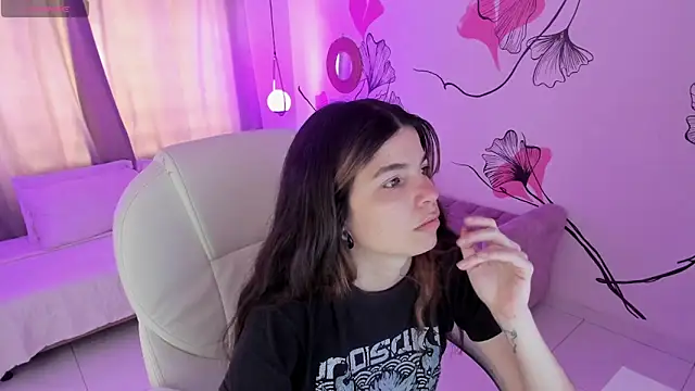 Isabela Fiorelli online show from 14, 4, 2026