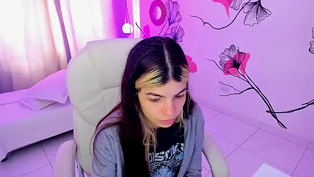 Isabela Fiorelli online show from 15, 11, 2025