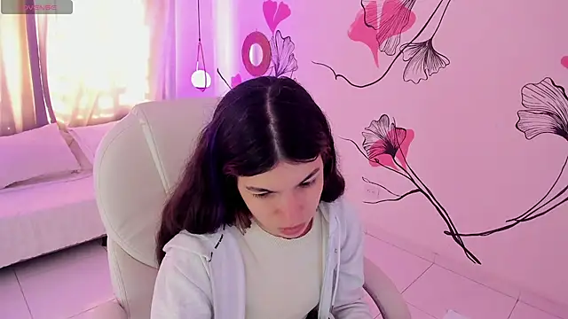 Isabela Fiorelli online show from 3, 5, 2026