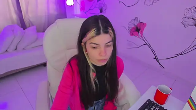 Isabela Fiorelli online show from 22, 11, 2025