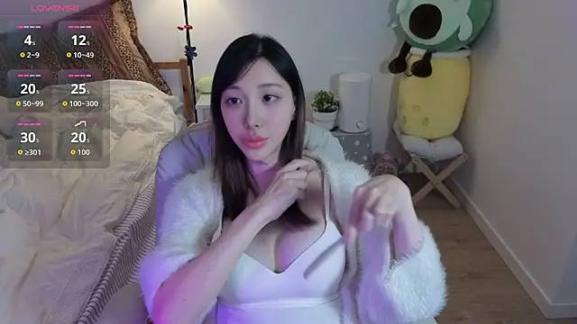 joycemilka online show from 7, 4, 2026