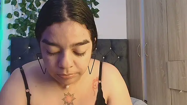 lauravince online show from 5, 6, 2026