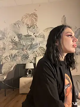 Snapshot of MaeveMoon chatting on 17, 1, 2026 MaeveMoon online show from 17, 1, 2026