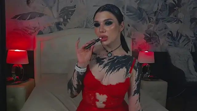 MaeveMoon online show from 13, 4, 2026