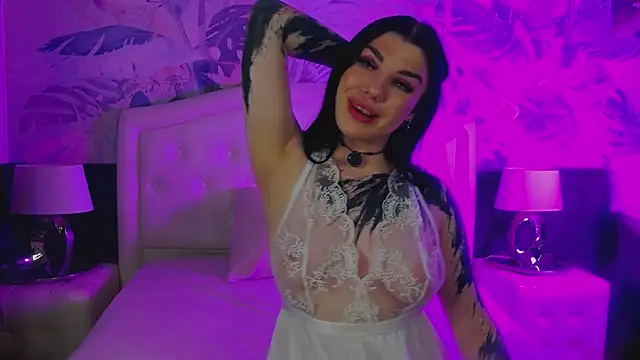 MaeveMoon online show from 27, 5, 2026