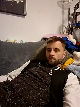 ademandjulia online show from 12, 10, 2025