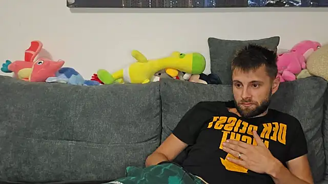 ademandjulia online show from 29, 9, 2025