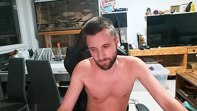 ademandjulia online show from 12, 7, 2026