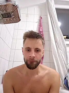 ademandjulia online show from 8, 10, 2025