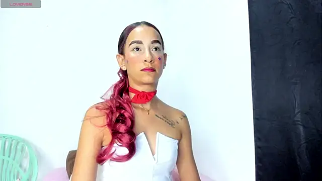 Olivia Stevens online show from 18, 6, 2026