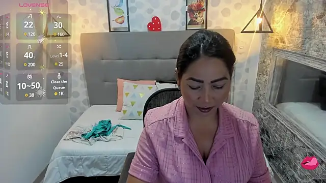 Snapshot of Michelle__taylor chatting on 2, 3, 2025 Michelle taylor online show from 2, 3, 2025
