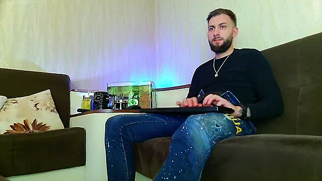 JamieNoxus online show from 7, 3, 2025