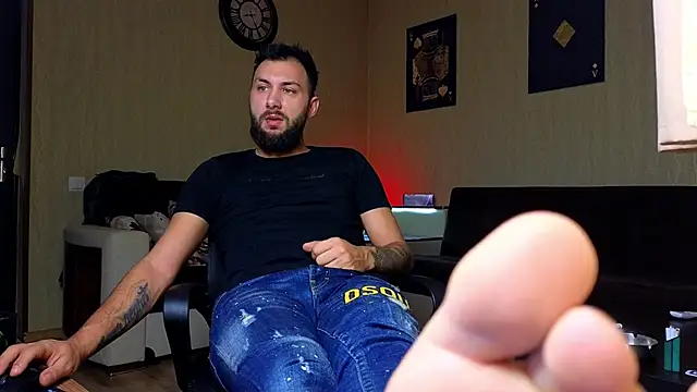 JamieNoxus online show from 7, 10, 2025