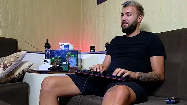 JamieNoxus online show from 11, 9, 2025