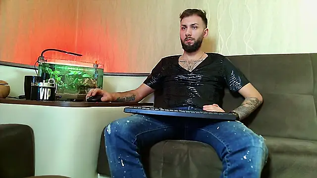 JamieNoxus online show from 11, 3, 2025