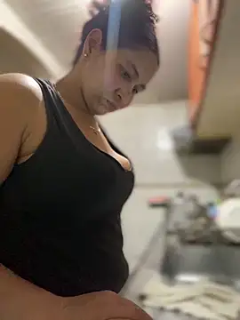 Carola-Ross online show from 12, 11, 2025